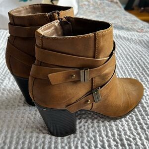Charlotte rouse leather booties / 2010s /